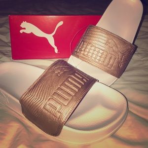 NWT Puma rose and white and slides